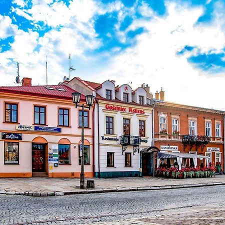 Jarosław Gosciniec Asticus B&B 외부 사진