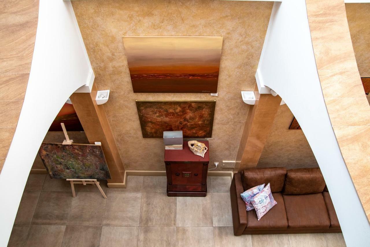 Jarosław Gosciniec Asticus B&B 외부 사진